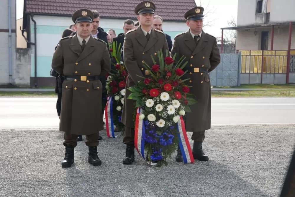 Svečano i dostojanstveno u Sibinju: Odana počast žrtvama i obilježen Dan općine