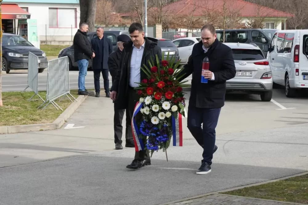 Svečano i dostojanstveno u Sibinju: Odana počast žrtvama i obilježen Dan općine