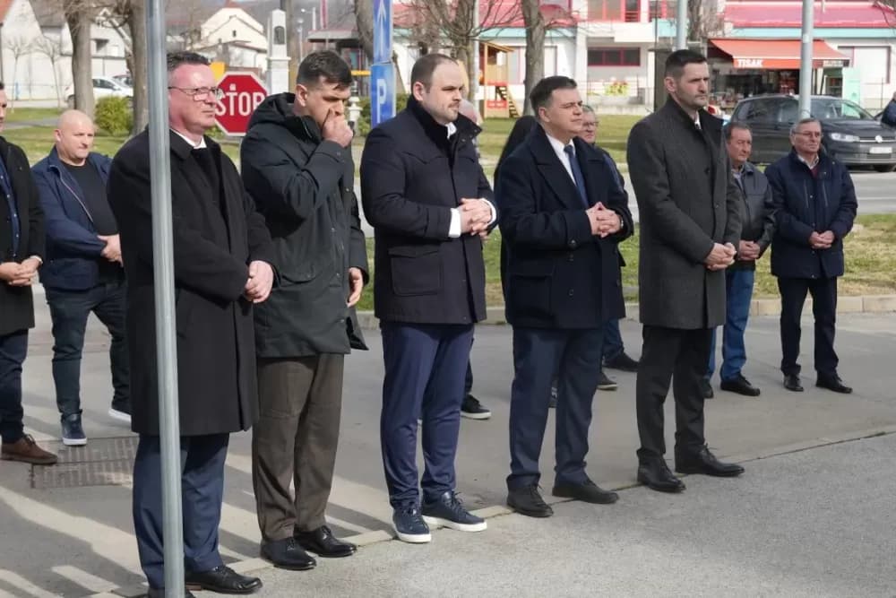 Svečano i dostojanstveno u Sibinju: Odana počast žrtvama i obilježen Dan općine