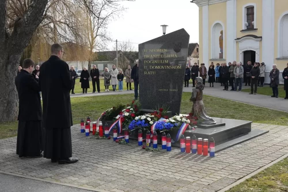 Svečano i dostojanstveno u Sibinju: Odana počast žrtvama i obilježen Dan općine