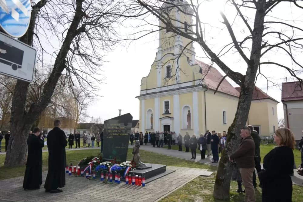 Svečano i dostojanstveno u Sibinju: Odana počast žrtvama i obilježen Dan općine