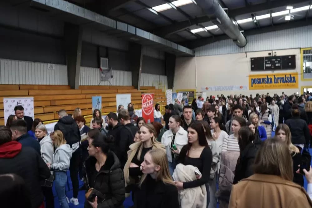Gotovo 60 poslodavaca na Danu poslova u Slavonskom Brodu – radnika nedostaje