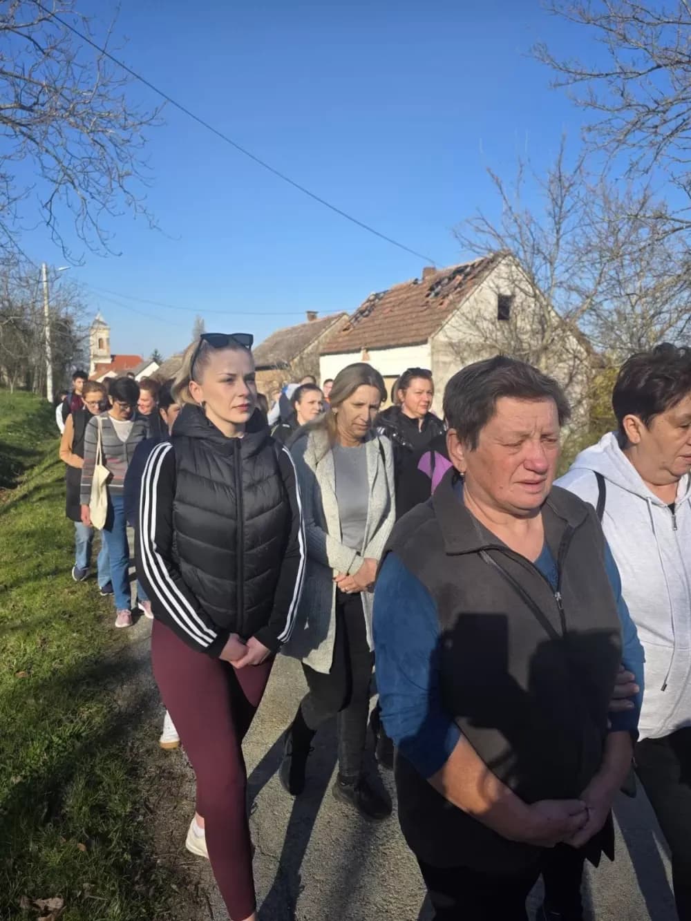 Odvoračka sela u zajedništvu i molitvi: Održan prvi Odvorački planinarski križni put