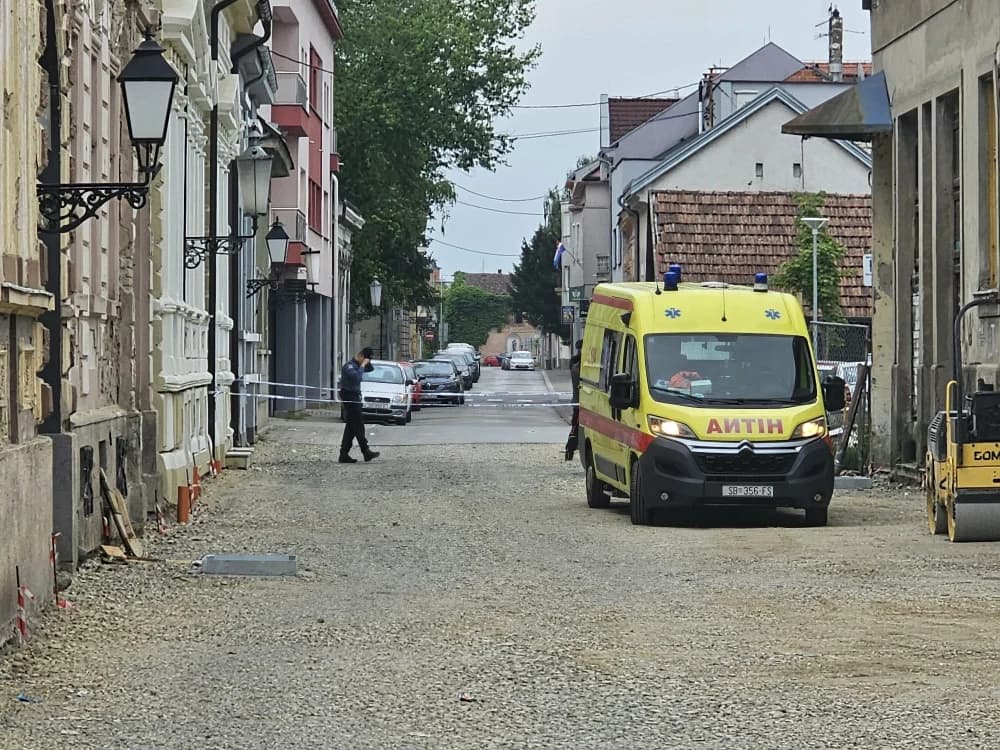Policija privela jednu osobu osumljičenu za današnje ubojstvo