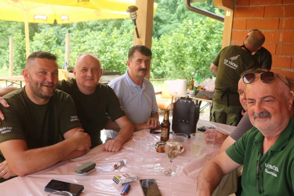 NATJECANJE U GATERU: Psi vlasnika iz brodskog kraja pokupili nagrade na utakmici iznad Pleternice