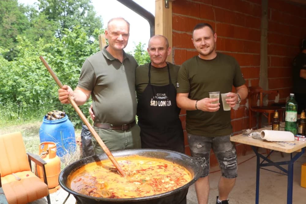 NATJECANJE U GATERU: Psi vlasnika iz brodskog kraja pokupili nagrade na utakmici iznad Pleternice
