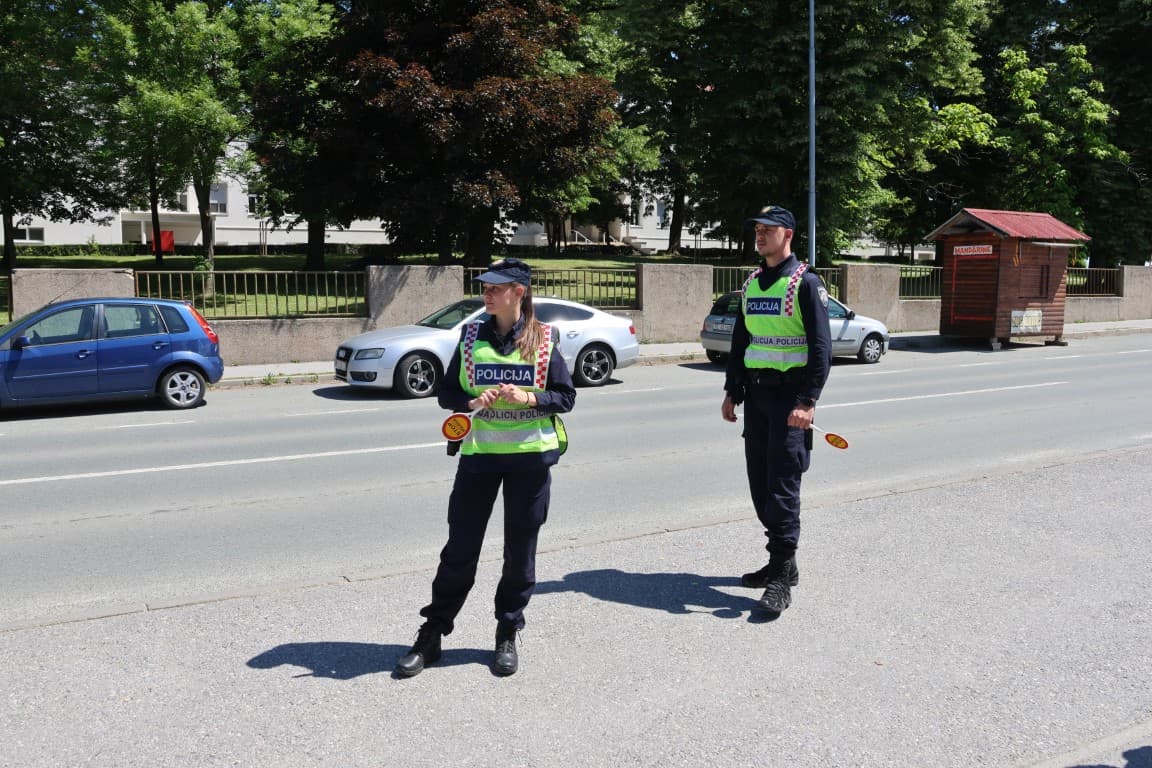 Bahata vožnja skupo ga stajala: Ostao bez automobila i završio u požeškim zatvorskim ćelijama 