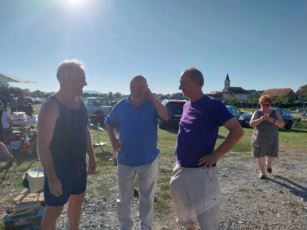 VELIKA FEŠTA KRAJ SL. BRODA: Na Fišijadu u Šumeće stigao i Mesić