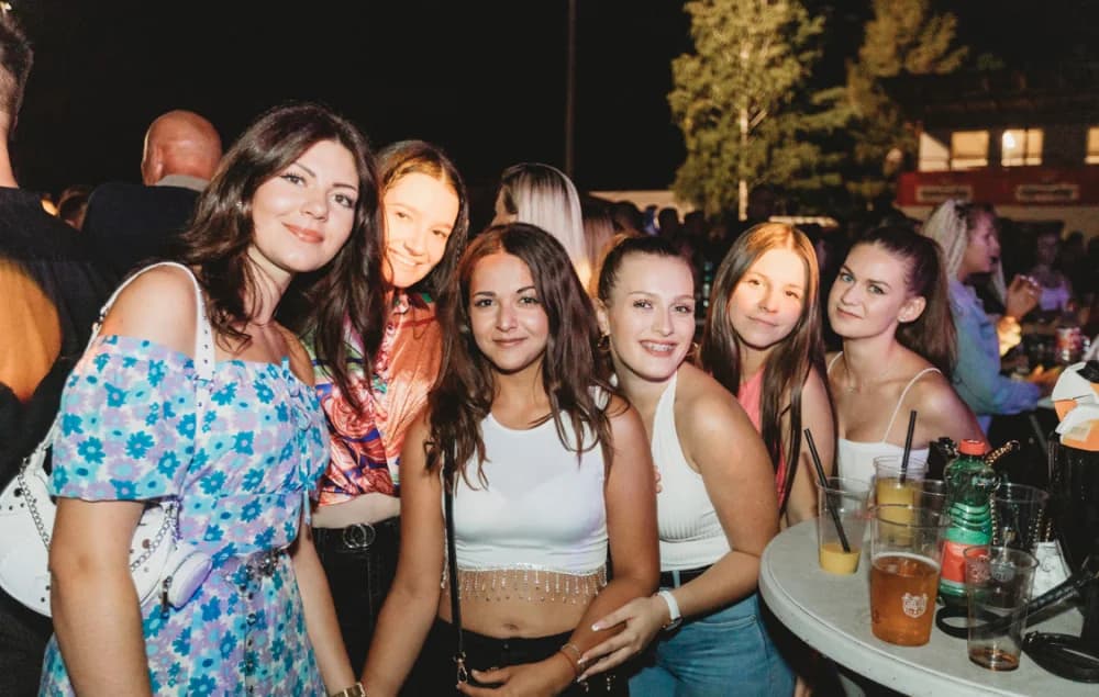 [NAJAVA] VETOVAČKO LJETO 2024.: Ulaznice za veliki koncert Ace Lukasa dostupne su u požeškom Clubu Saloon i sustavu Eventim
