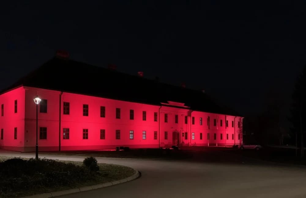 Objavljeno: Evo zašto je jučer Gradska uprava bila u crvenom