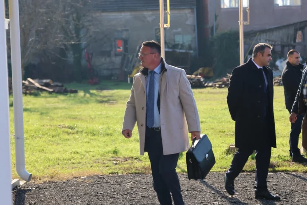 SLAVONSKI ŠAMAC: Premijer Plenković s ministrima i drugim dužnosnicima održao sjednicu Savjeta za Slavoniju, Baranju i Srijem