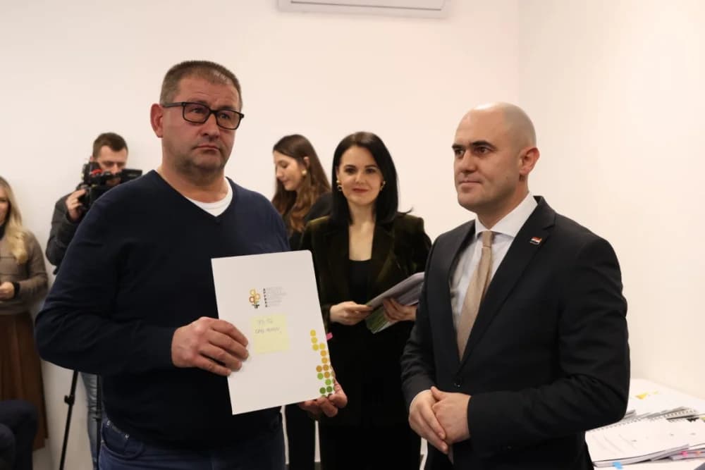 SLAVONSKI ŠAMAC: Premijer Plenković s ministrima i drugim dužnosnicima održao sjednicu Savjeta za Slavoniju, Baranju i Srijem