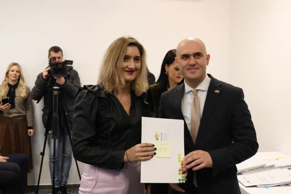 SLAVONSKI ŠAMAC: Premijer Plenković s ministrima i drugim dužnosnicima održao sjednicu Savjeta za Slavoniju, Baranju i Srijem
