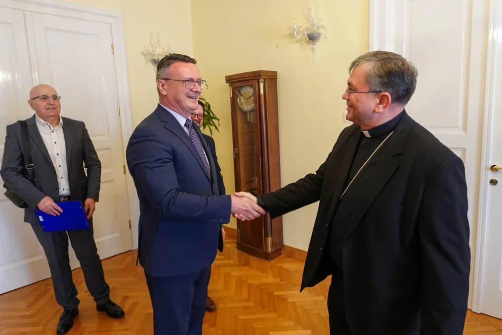 Župan Marušić na prijemu kod požeškog biskupa msgr. Ive Martinovića