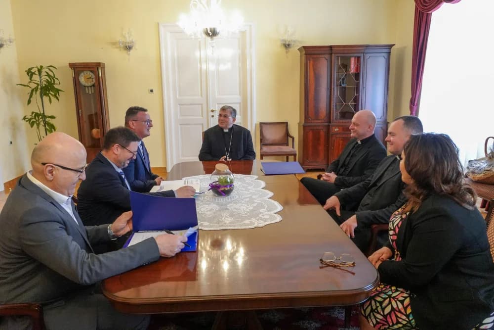 Župan Marušić na prijemu kod požeškog biskupa msgr. Ive Martinovića