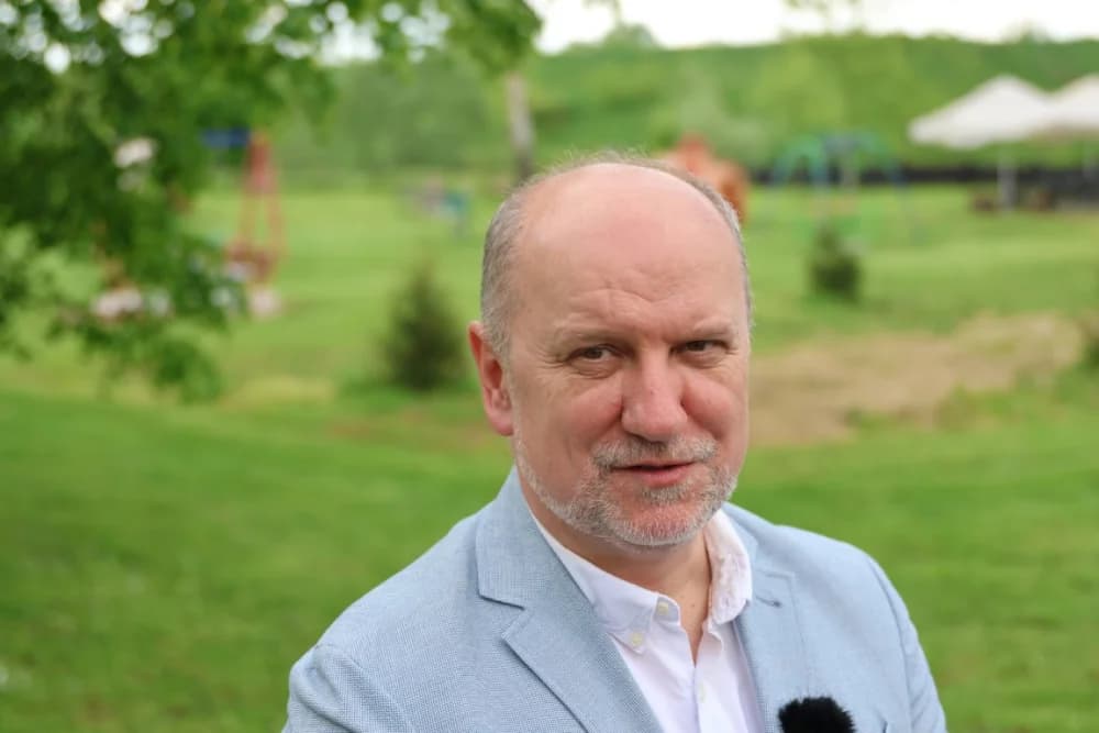 Kandidat HDZ-a za gradonačelnika Sl. Broda Tomislav Tekić predaoo kandidaturu s 2.025 potpisa potpore: „Naša će se kampanja temeljiti na konkretnim obećanjima sugrađanima“