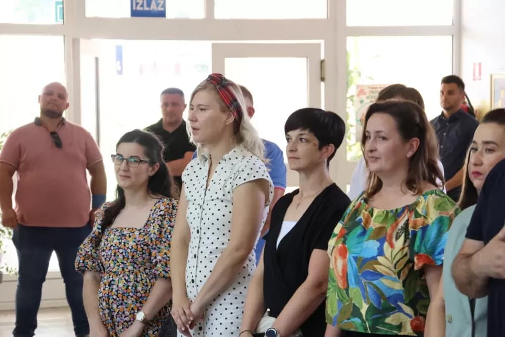 Općinski načelnik Bukovlja Igor Đaković uručio nagrade učenicima za izvrsnost na državnim i županijskim natjecanjima