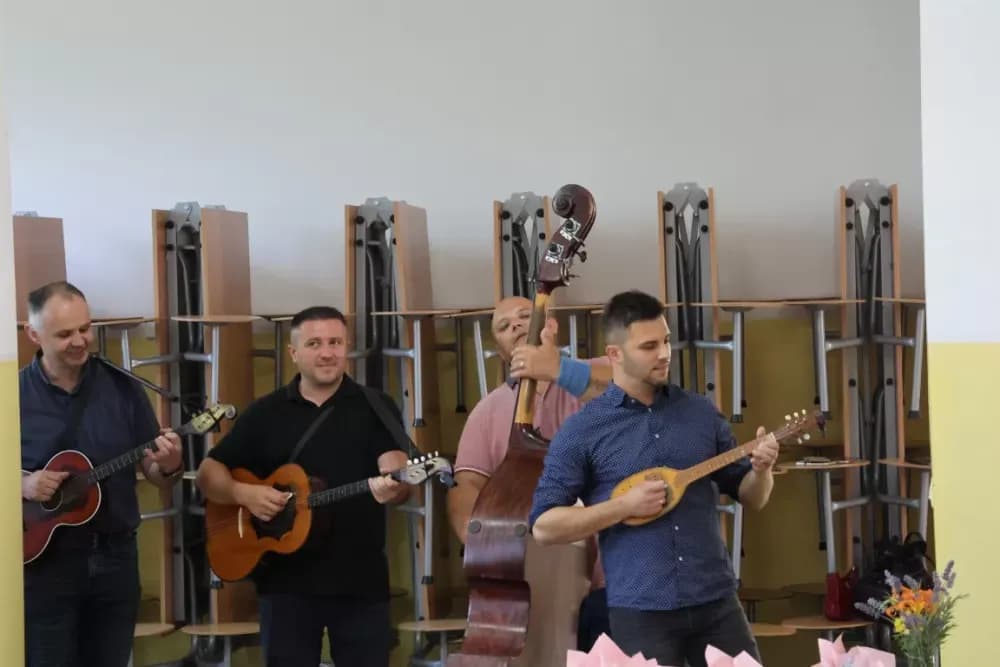 Općinski načelnik Bukovlja Igor Đaković uručio nagrade učenicima za izvrsnost na državnim i županijskim natjecanjima