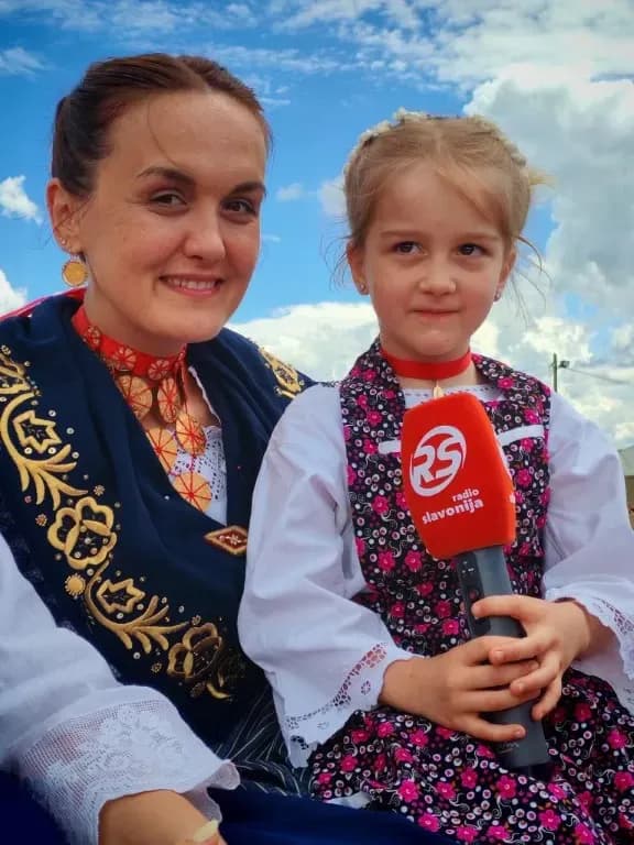 ʼNe idem iz Slavonijeʼ - tradicionalna manifestacija u Lužanima koja je okupila zaljubljenike u konje, slavonsku baštinu i običaje