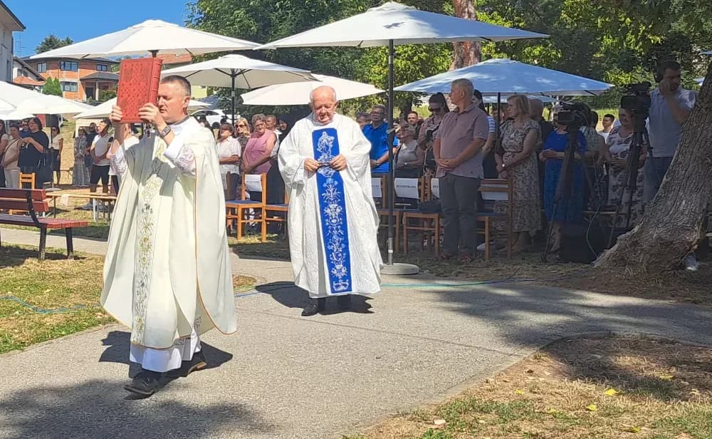 Tisuće hodočasnika na slavlju svetkovine Velike Gospe u Brodskom Vinogorju