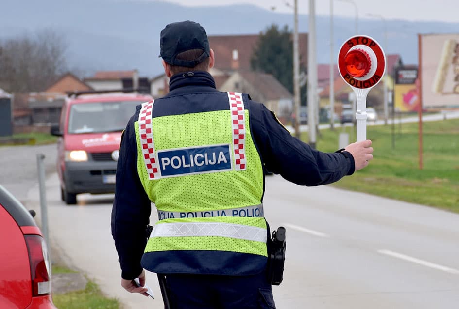 Policijski nadzor dao rezultate: Kaznene prijave i sankcije za nesavjesne vozače