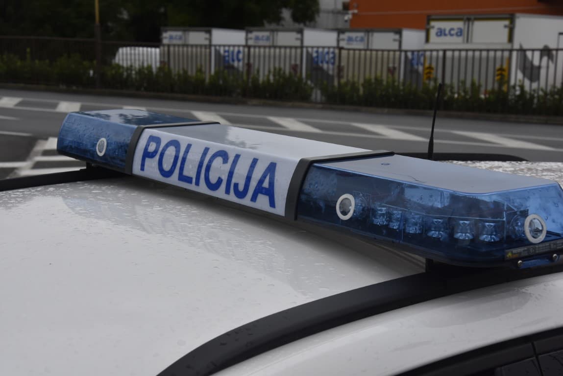 Protjeran iz Hrvatske nakon što je vozio bez dozvole i s tehnički neispravnim automobilom