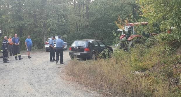 Požeški pravoslavni vjernici proslavili Badnju večer paljenjem badnjaka