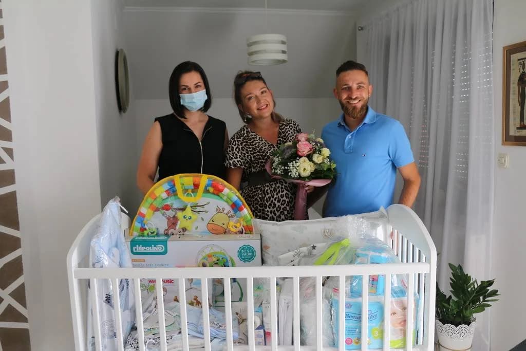 Poljo-Davor proširio ponudu u Požegi: Svježe meso i domaće prerađevine bliže građanima