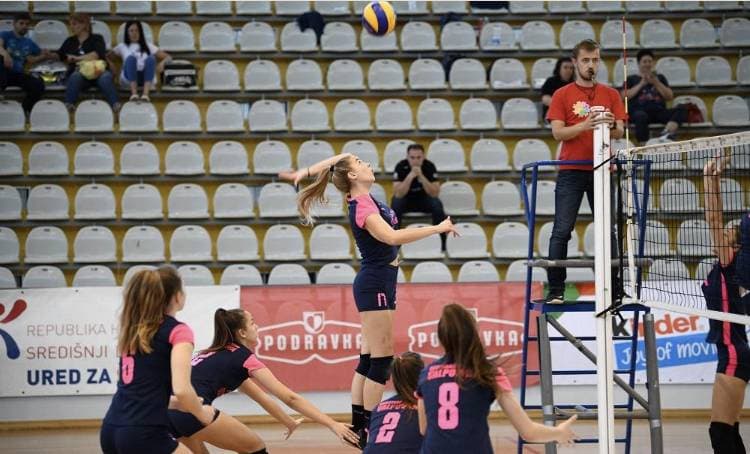 DOBROVOLJNO VATROGASNO DRUŠTVO SULKOVCI: Svečano posvećeno donirano vozilo