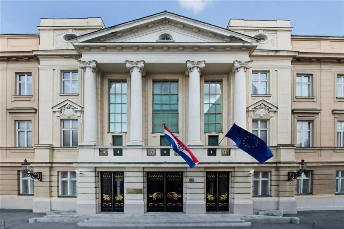 Povodom Dana pobjede i domovinske zahvalnosti te Dana hrvatskih branitelja odana počast svim poginulim, nestalim i umrlim hrvatskim braniteljima