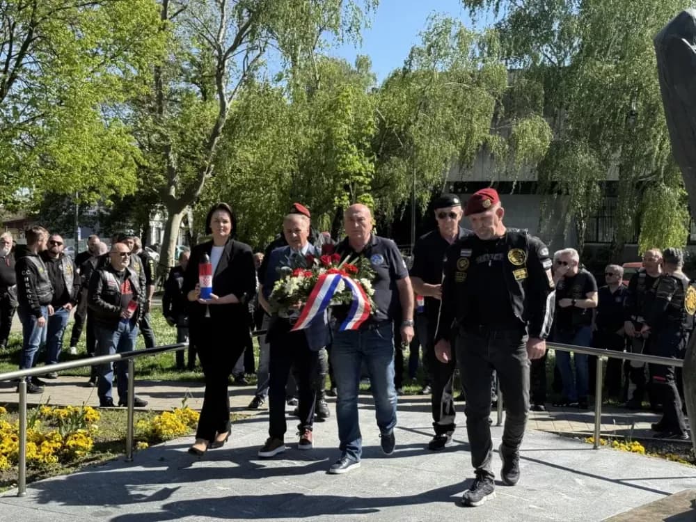 Hodočasnička vožnja s porukom: Slavonski Brod dočekao Moto klub 4. gardijske brigade