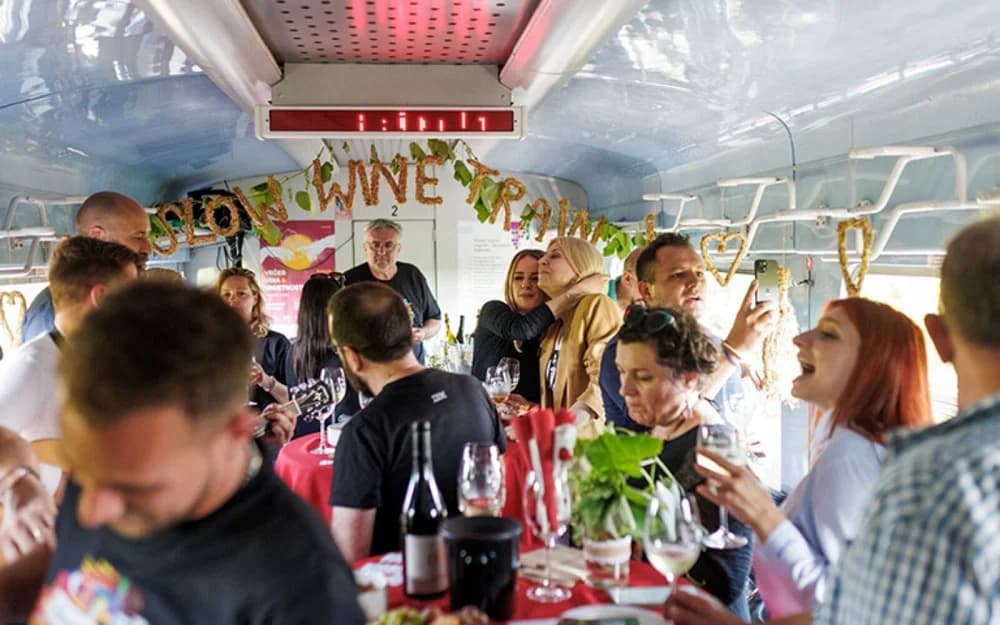 Zanimljiva priča iz Slavonije: Jedan od najsporijih vlakova u Europi postao turistička atrakcija