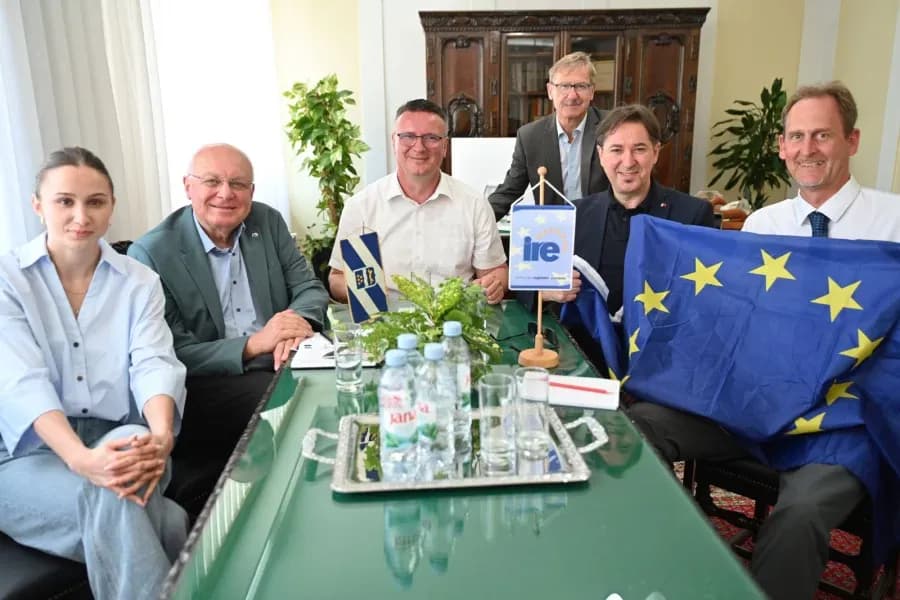 Predstavnike Instituta regija Europe ugostio župan Danijel Marušić